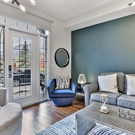 The Lambeth By Samsara Resort Private Entry Panorama Top View 2Br And 2Bth キャンモア エクステリア 写真