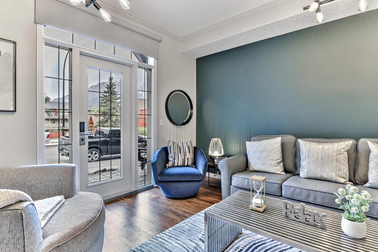 The Lambeth By Samsara Resort Private Entry Panorama Top View 2Br And 2Bth キャンモア エクステリア 写真