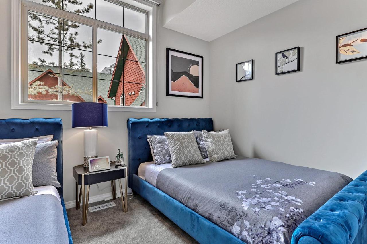 The Lambeth By Samsara Resort Private Entry Panorama Top View 2Br And 2Bth キャンモア エクステリア 写真